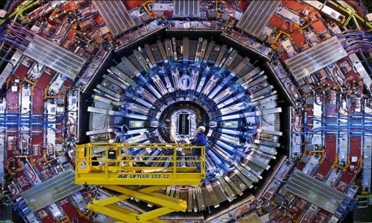 Máy gia tốc hạt là công cụ tốn kém nhất vũ trụ