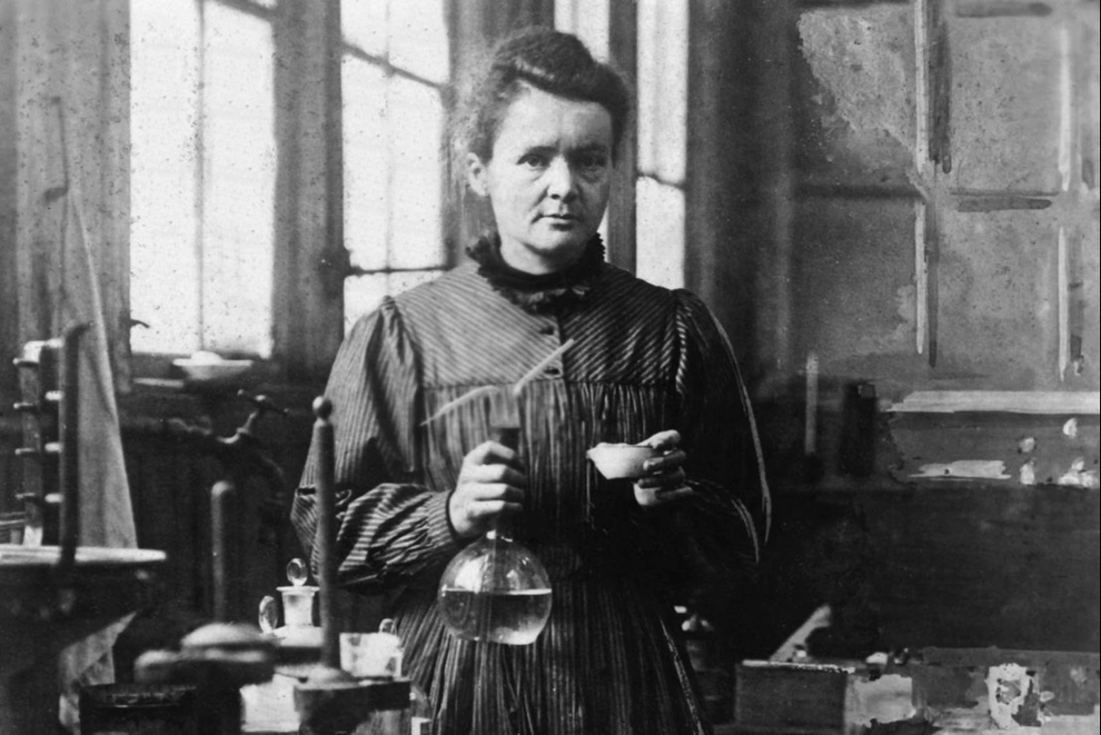 Marie Curie và cuộc hành trình khám phá phóng xạ